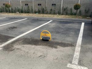 Blocator parcare automat montat